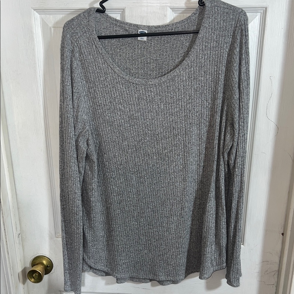 Old Navy Women’s XL soft Gray Ribbed Long Sleeve Top